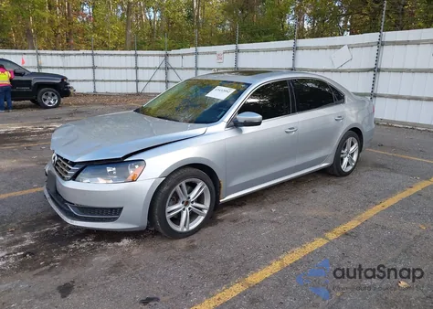 2014 Volkswagen Passat 2.0L Tdi Se из США, поврежденный, VIN 1VWBN7A32EC030115